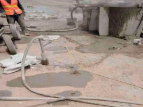 美溪水泥混凝土路面板底注浆技术 路面脱空注浆整治方案